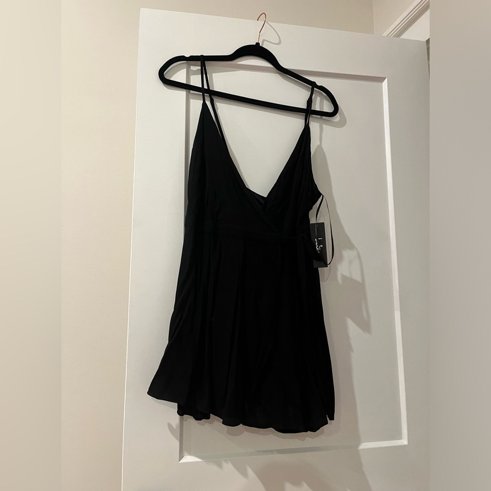 NWT Lulu’s Black Romper - size L